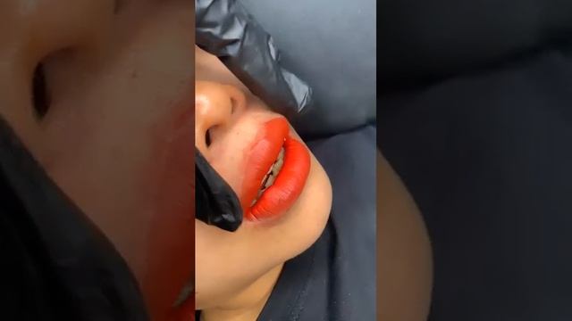 LIPS AND PINK CHEEKS THEN FIND ME 3 смотреть онлайн