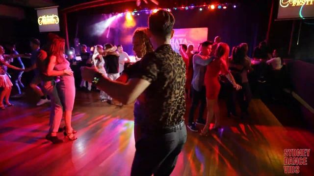 Daniel y Madi - Daniel Santacruz, Lo Dice la Gente - Sydney International Bachata Festival 2023 смотреть онлайн