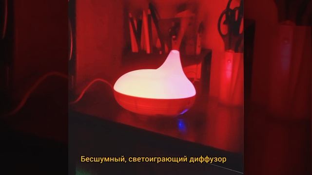 Ребенок спит, а он тихо делает свою работу на 100%.mp4