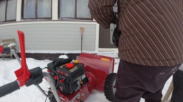Купил российский снегоуборщик. Уж не знаю радоваться или плакать. Первые впечатления. смотреть онлайн