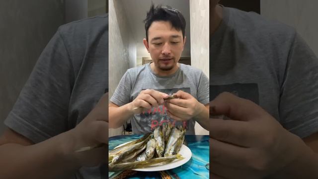 Как не надо есть корюшку смотреть онлайн