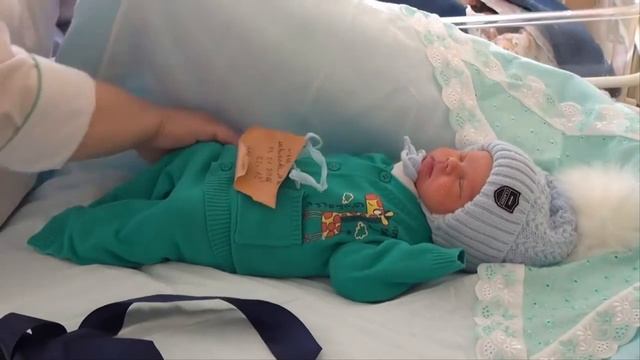 Выписка Марка и Марины из роддома смотреть онлайн