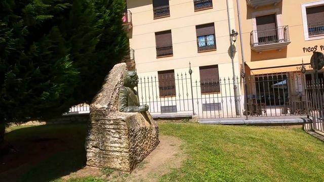 Королевский Леон, центр средневековой Испании ?? [4K] смотреть онлайн