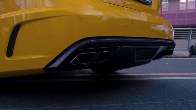 Mercedes C63 AMG Black Series смотреть онлайн
