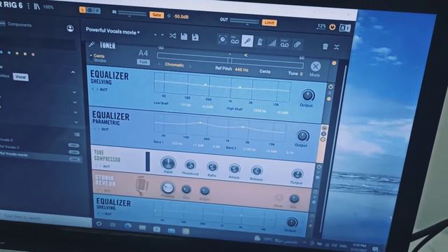 ZMX862 - how to set-up Aux Send & Return via Guitar Rig effects смотреть онлайн