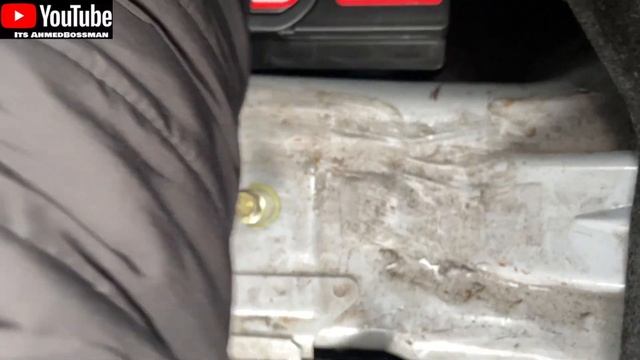 CAR WONT START - Inspect and Replace a Faulty Battery - Mazda Miata MX5 смотреть онлайн