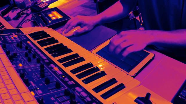 Brian Eno - An Ending (cjax cover version) смотреть онлайн