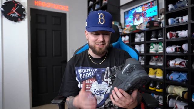 I COULDN'T PASS THESE UP! SNEAKERHEADS ARE REALLY SLEEPING ON THEM! смотреть онлайн