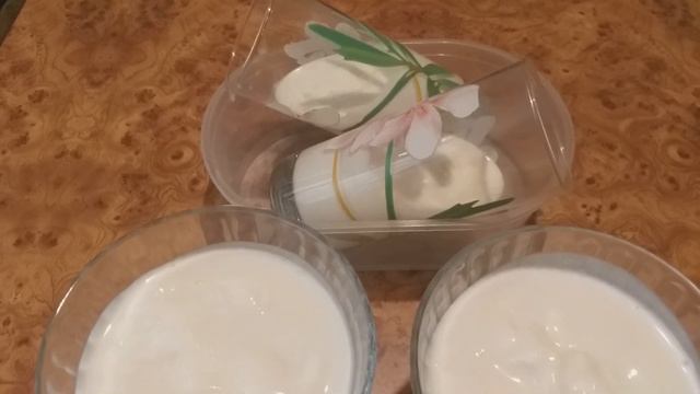 Десерт с КЛУБНИКОЙ на сметане смотреть онлайн