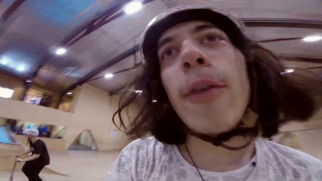 ОДИН ДЕНЬ В СКЕЙТ-ПАРКЕ смотреть онлайн
