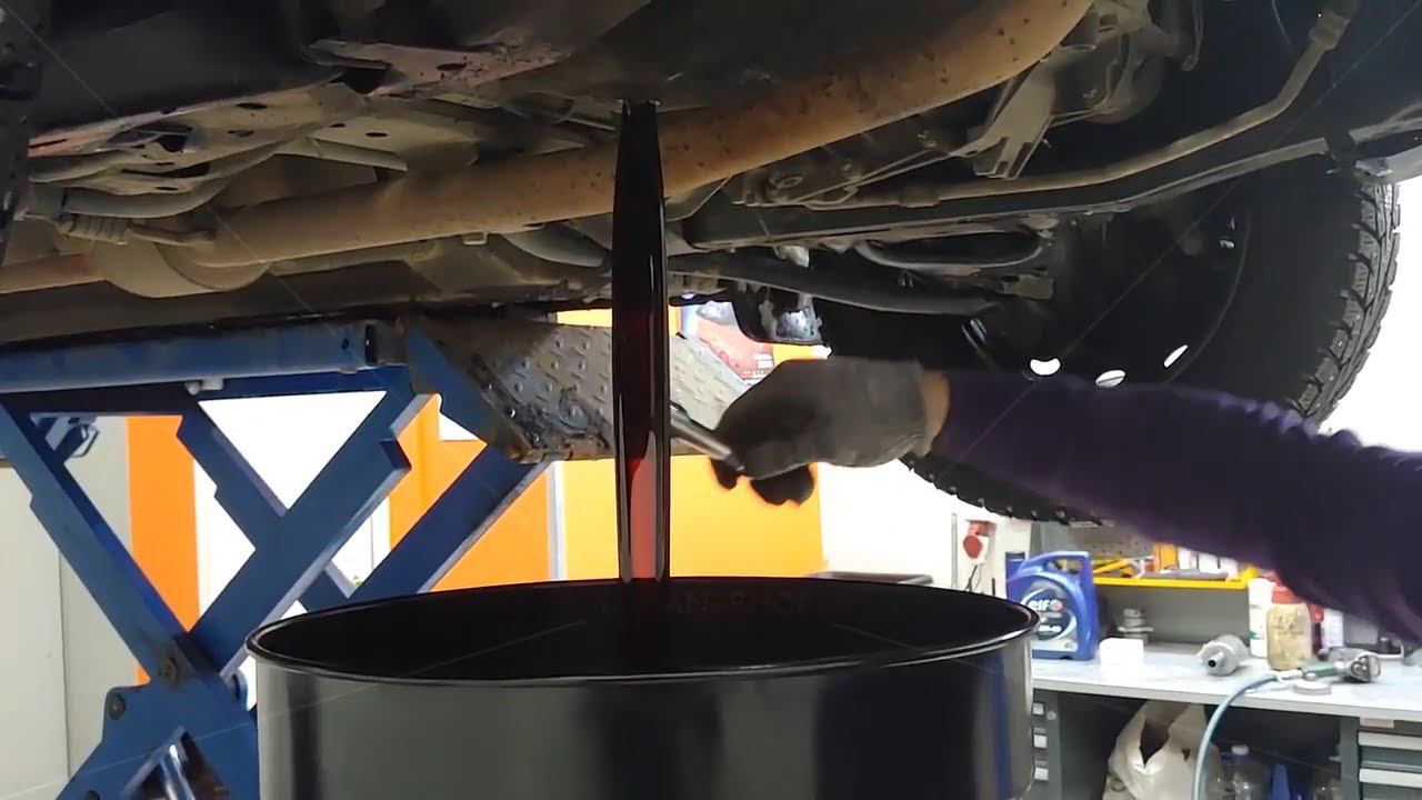 Замена масла и масляного фильтра на Lada Largus смотреть онлайн