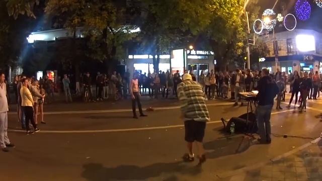 ВЛОГ: Наказание Макса.Дикие танцы.Гироскутер смотреть онлайн