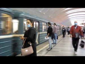 ЗЛ. Перегон Автозаводская - Кантемировская - Каширская (в центр). Зал Каширской из центра закрыт.