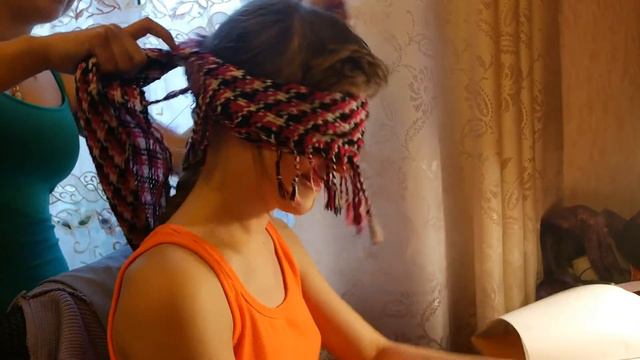 Видео блогеры закрытыми глазами . Посвящение  ЛЮБарской...