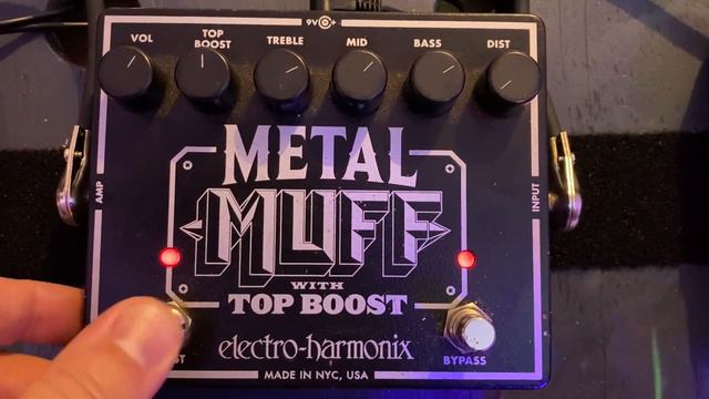 Ibanez ATK bass into Electro-Harmonix Metal Muff with Top Boost pedal demo no talking смотреть онлайн