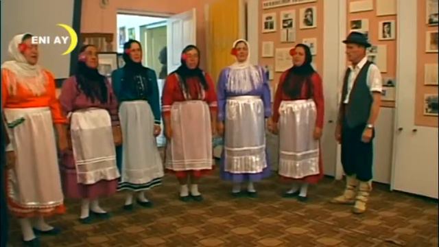 Творческий коллектив Седеф встречает гостей смотреть онлайн