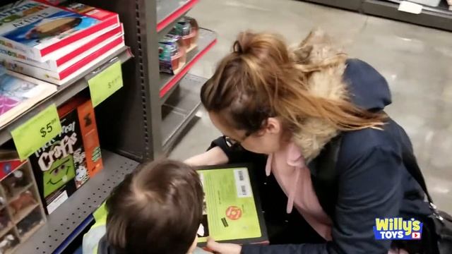 Why Doesn't The Bubble Gum Machine Take My Money? ? Willy's Toys at Frys Electronics Toy Isle смотреть онлайн