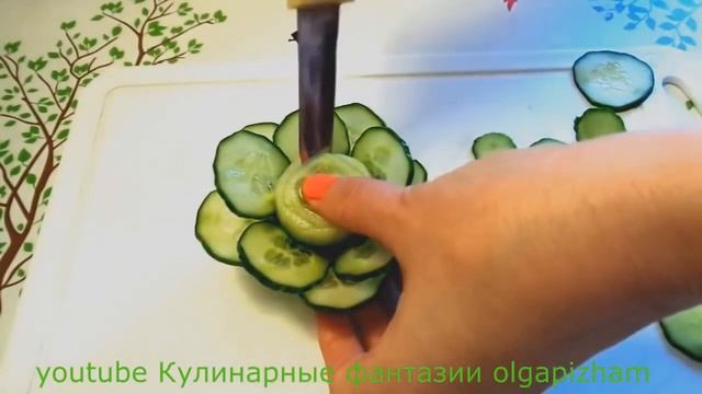 ШИКАРНЫЙ ЦВЕТОК ИЗ ОГУРЦА ДЛЯ УКРАШЕНИЯ САЛАТОВ И ЛЮБЫХ ПРАЗДНИЧНЫХ БЛЮД! смотреть онлайн