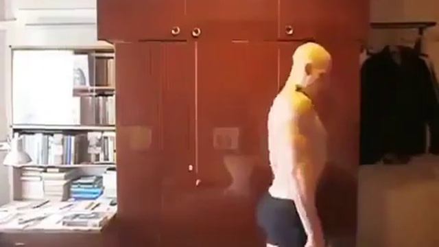 Дур-Дачник дико флексит под torture dance смотреть онлайн