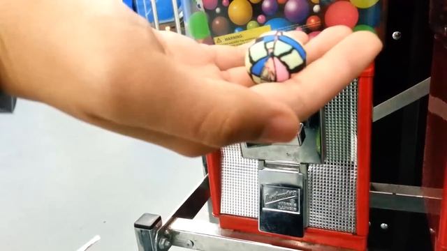 Addictive Vending Machine Toys Surprise Opening - Egg Capsules To Come! смотреть онлайн