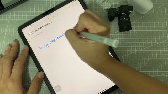 Logitech Crayon Type-C смотреть онлайн