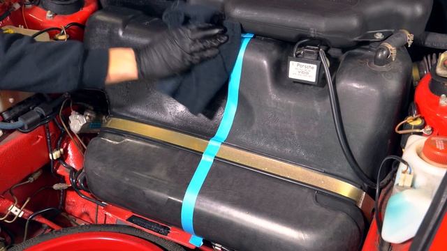 Carbon Collective Platinum Trim | Restoring Old Plastics (Porsche 964 Fuel Tank) смотреть онлайн