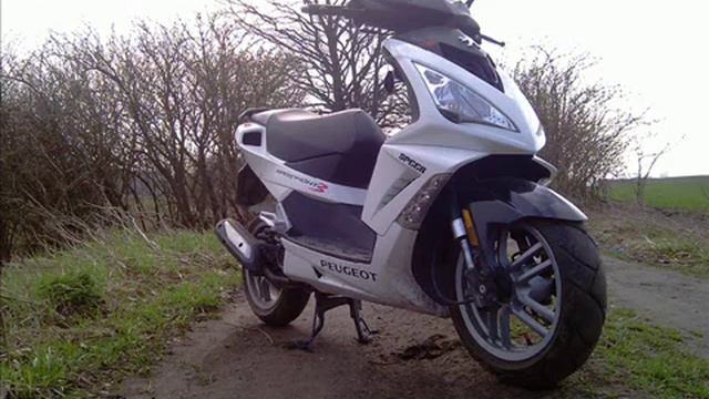 Peugeot Speedfight 3 RS 2010 смотреть онлайн