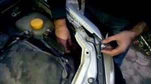 OPEL Zafira. Замена лампочек ближнего света фар.