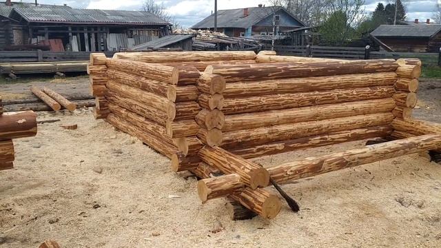 Сруб из остатков бревен. Май. Работа по хозяйству смотреть онлайн