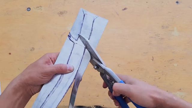 How to Make Swords With Iron Sheet смотреть онлайн