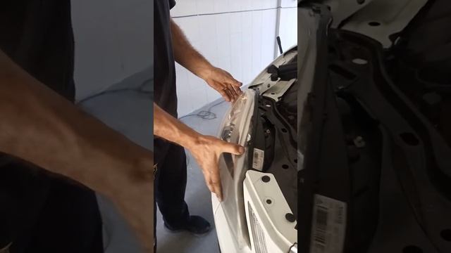 Desmontando Farol dianteiro do Volvo XC60. Muito fácil смотреть онлайн