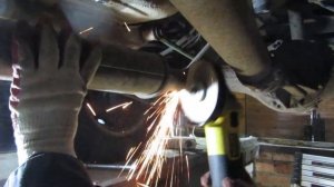 Замена резонатора и глушителя Лада 4x4