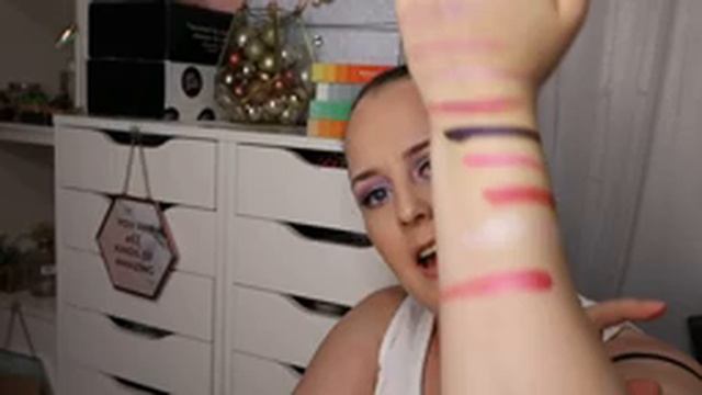 MAKEUP REVOLUTION PINK / PURPLE COLOUR BOOK SHADOW PALETTE CB04 | FULL TESTING AND SWATCHES смотреть онлайн
