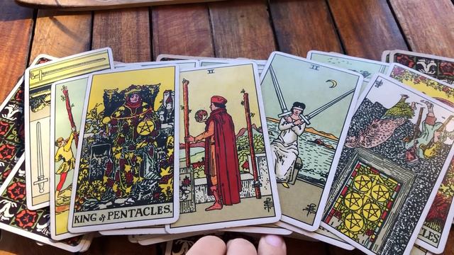 ЛИЧНАЯ ЖИЗНЬ В ФЕВРАЛЕ #голосвселенной #таро #личнаяжизньтаро смотреть онлайн