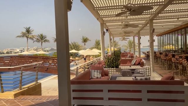 Caricature event at La Coco Beach Club,Palm Dubai смотреть онлайн