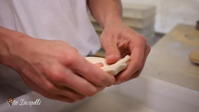 How to Make ACROBATIC PIZZA DOUGH With World Champions Pizzaiolo смотреть онлайн