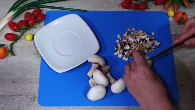 Новая закуска ложечки с волшебной вкусной начинкой на праздничный новогодний стол... смотреть онлайн