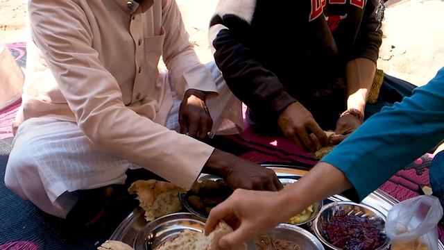 Гуляю на нубийской свадьбе и ловлю змей в пустыне. Египетские истории. смотреть онлайн