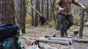 землянка в лесу , год спустя , что произошло с постройкой , эксперименты с мебелью в землянке