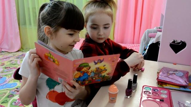 У Дианы ПОЯВИЛСЯ МАЛЕНЬКИЙ ДВОЙНИК ! смотреть онлайн