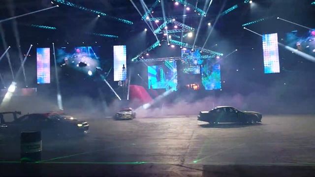 КРУЖАТСЯ ДИСКИ ск Олимпийский смотреть онлайн