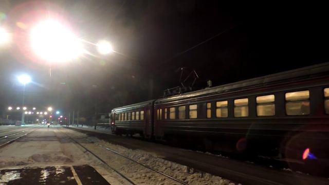 ЭР9Е-664 с пригородным поездом Янаул - Ижевск смотреть онлайн