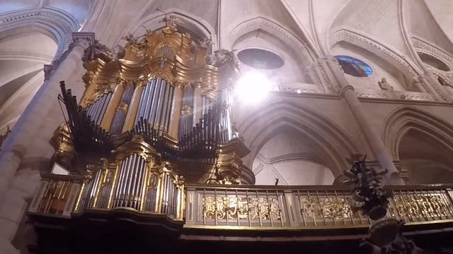 Concierto para 2 órganos nº 3 en sol mayor - Antonio Soler смотреть онлайн