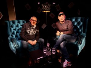 Олег Пахомов Гость программы "Честная песня" 30/04/2022.mp4