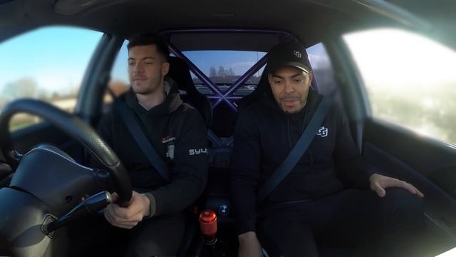 THIS *900BHP 2.0L* MITSUBISHI EVO 8 IS PSYCHOTIC ON BOOST!! ￼