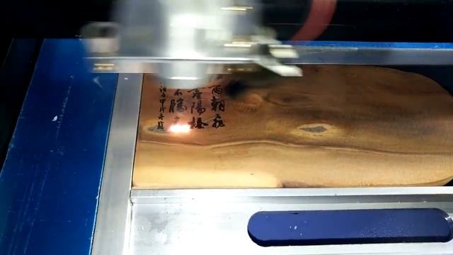 JL-3020 50W mini laser engraving cutting machine смотреть онлайн