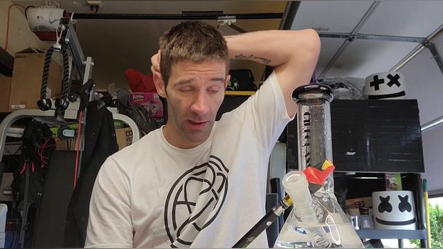 NEW BONG, NEW VAPE !!!!! смотреть онлайн