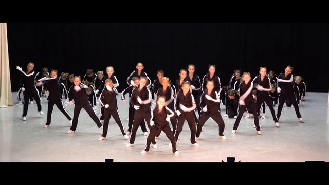 Студия танца «FORCE»-Люди в чёрном.