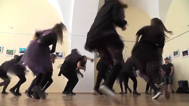 "Ночь в музее" в Пинске завершилась экскурсией по подземелью коллегиума смотреть онлайн