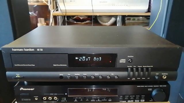 Harman Kardon HD 730